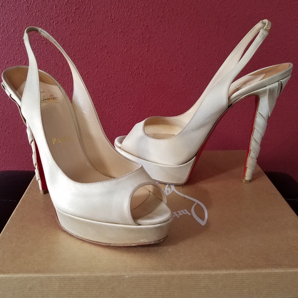 Authentic Christian Louboutin Plisseta Crepe Satin